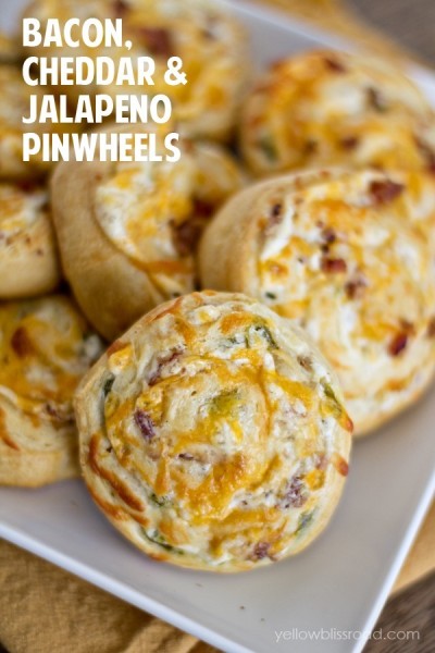 http://cf.yellowblissroad.com/wp-content/uploads/2014/01/Bacon-Cheddar-Jalepeno-Pinwheels1.jpg