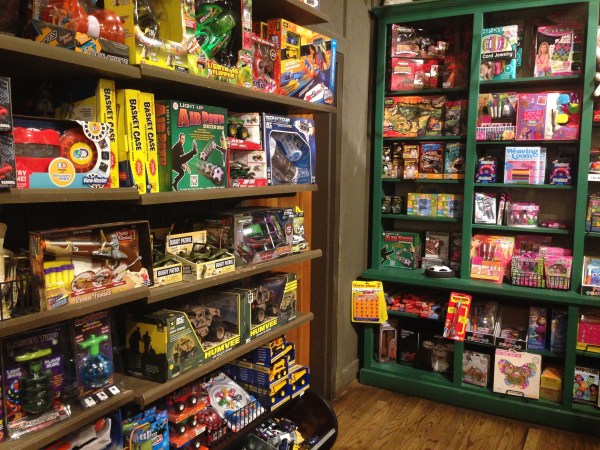 Cracker Barrel Gift Shop