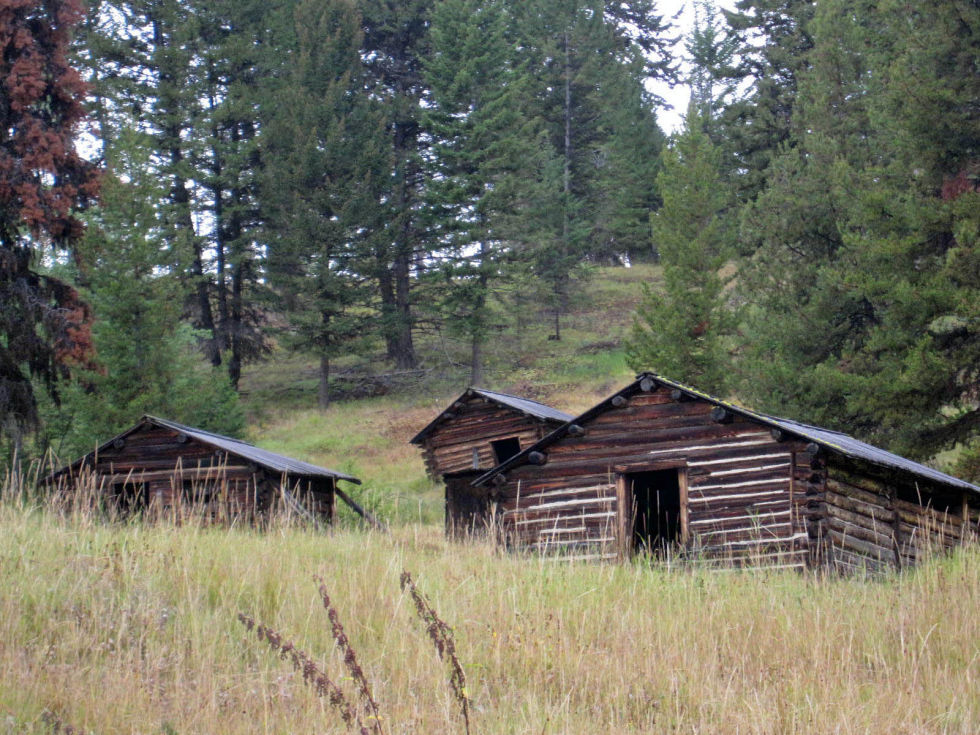 CountryLiving.com