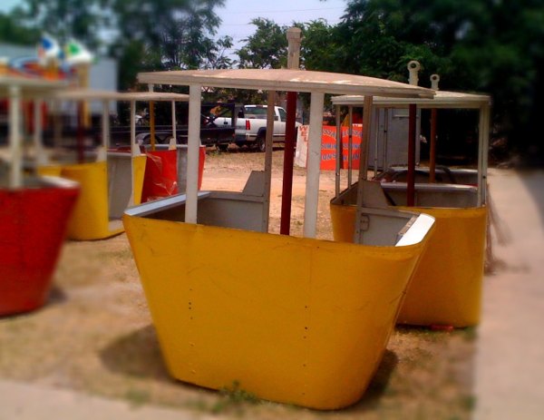 Disassembled Sky Ride gondolas before being sold Flickr/H. Michael Karshis