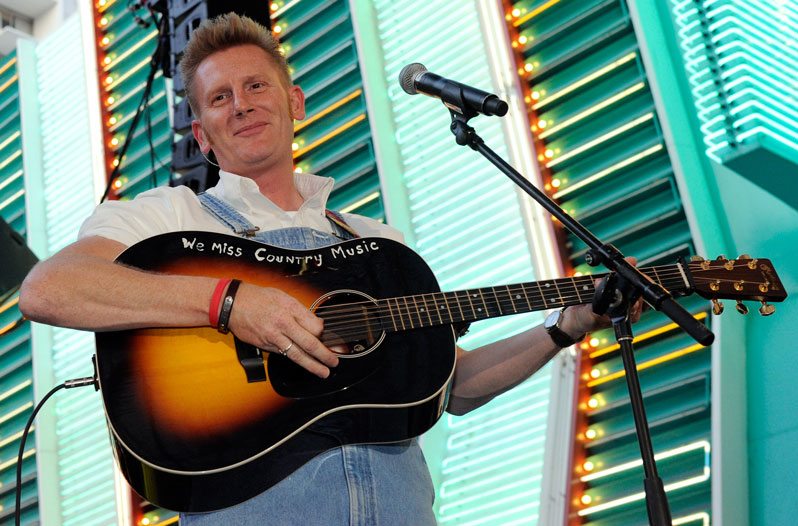 Rory Feek schoolhouse