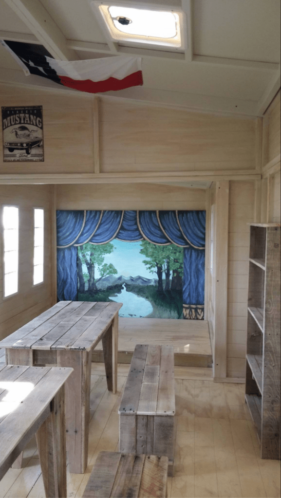 GRuene Hall Play House