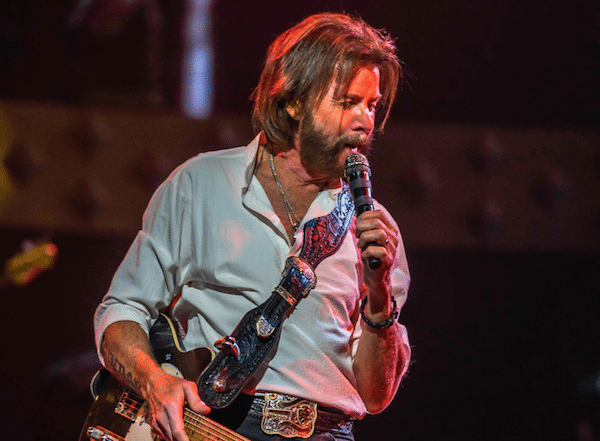 Facebook/Ronnie Dunn