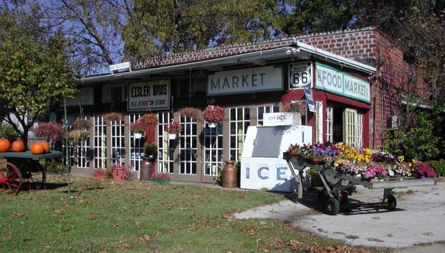 Facebook/Old Riverton Store 