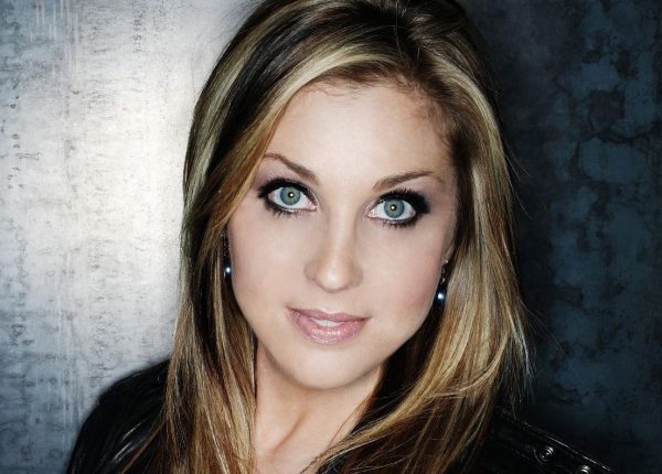 Facebook/Sunny Sweeney 