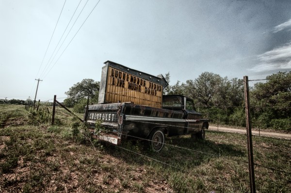 Luckenbach-2