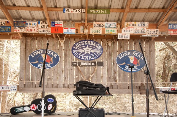 Luckenbach