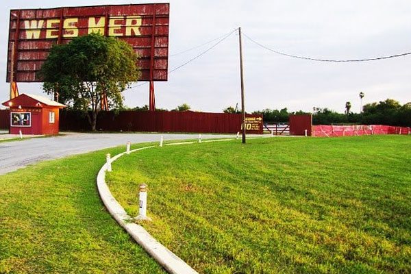 drive in movie theater texas