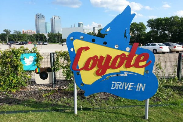 drive in movie theater texas