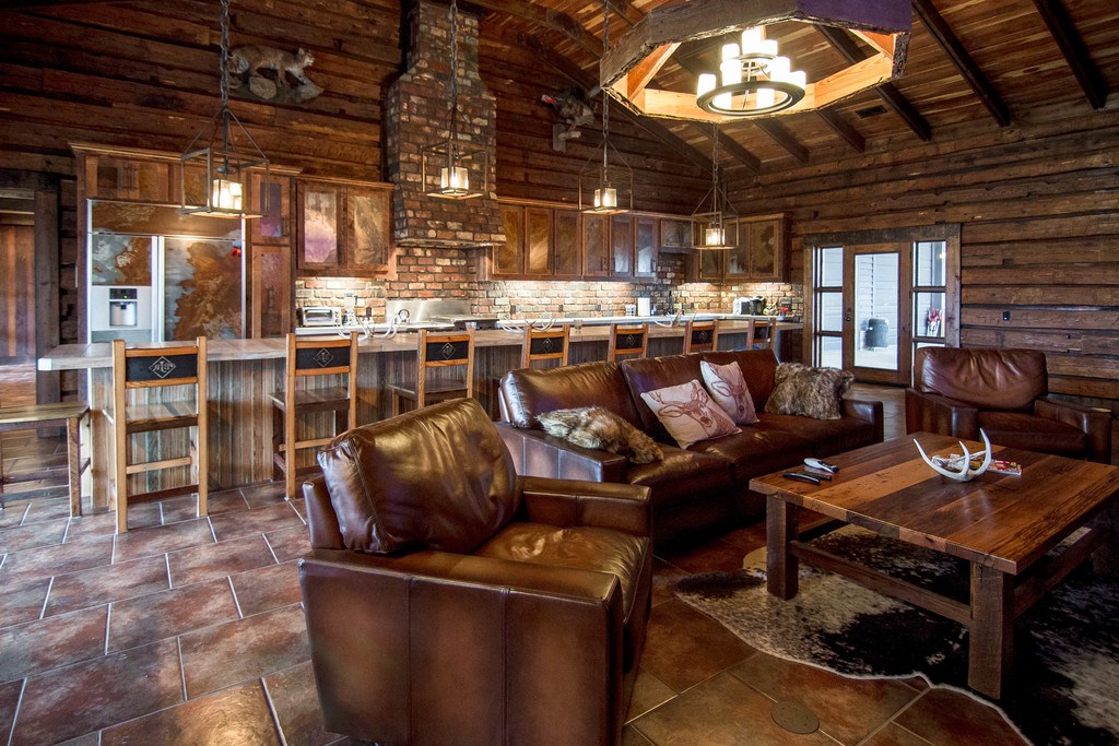 jason aldean ranch on the market