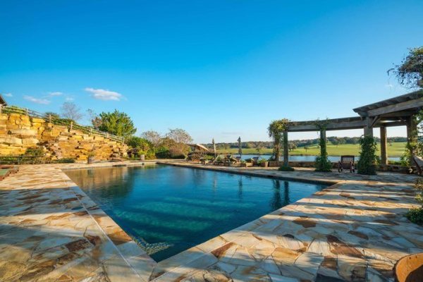 International Icon Properties 