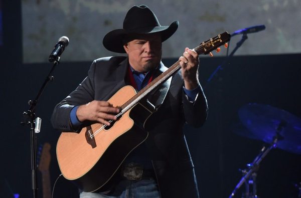 Famous Country Singers