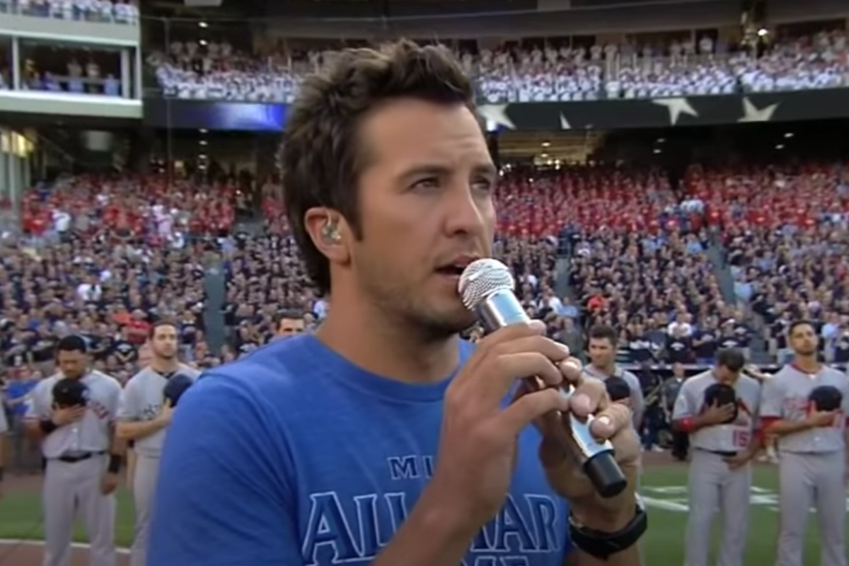 country music baseball fans