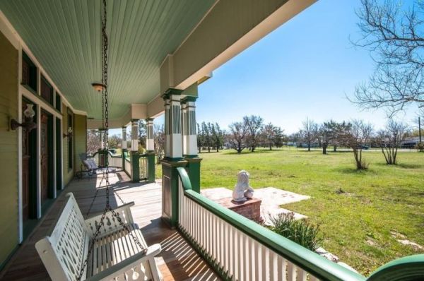 gallery-1491321255-502-w-clinton-st-dublin-tx-76446-5