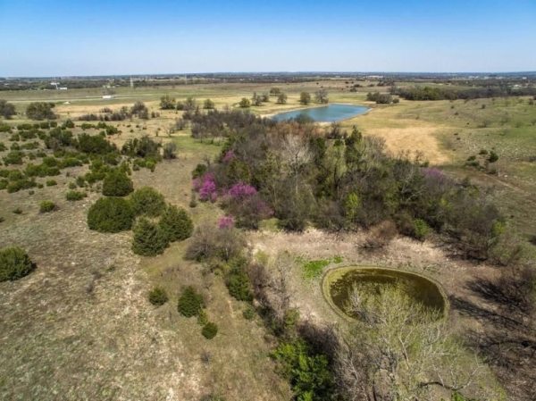 gallery-1491325295-502-w-clinton-st-dublin-tx-76446-29