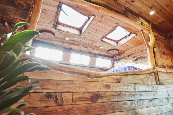 Facebook/ House-Box