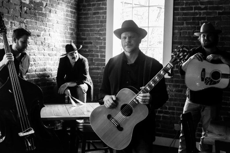 Jason Eady I Travel On