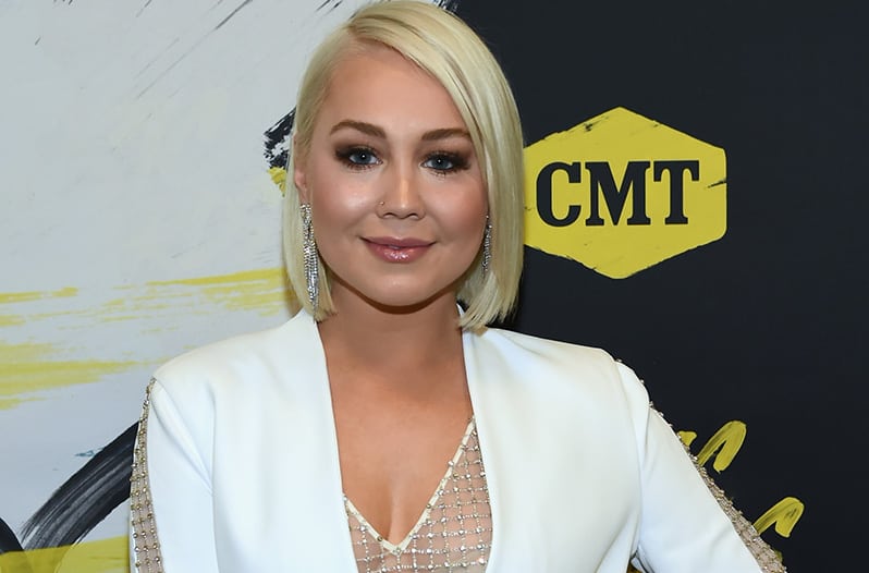 RaeLynn Tailgate