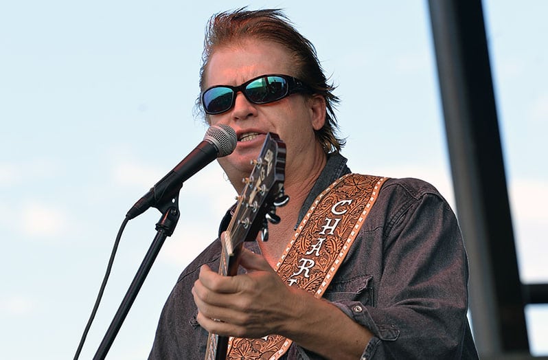 Charlie Robison retires