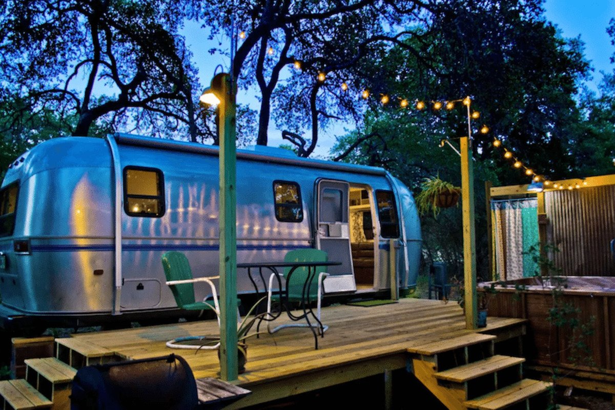Dixie Daisy airstream