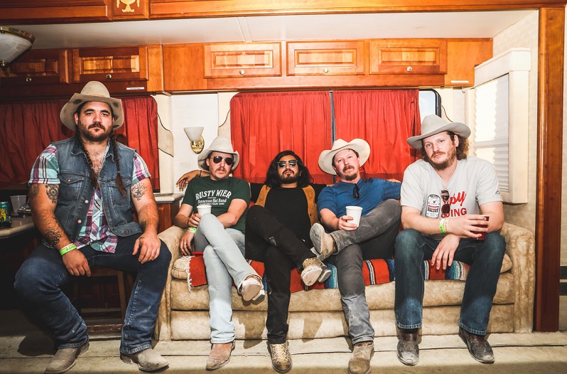 Mike and the Moonpies You Look Good in Neon