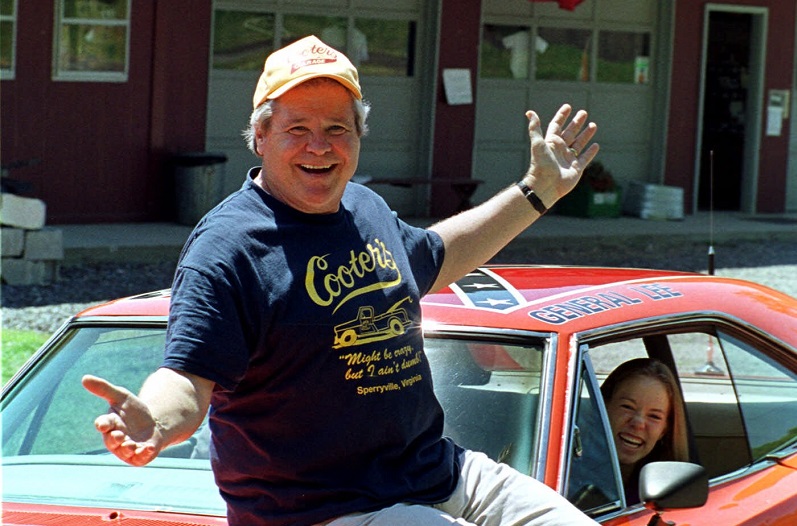 Ben Jones Dukes of Hazzard