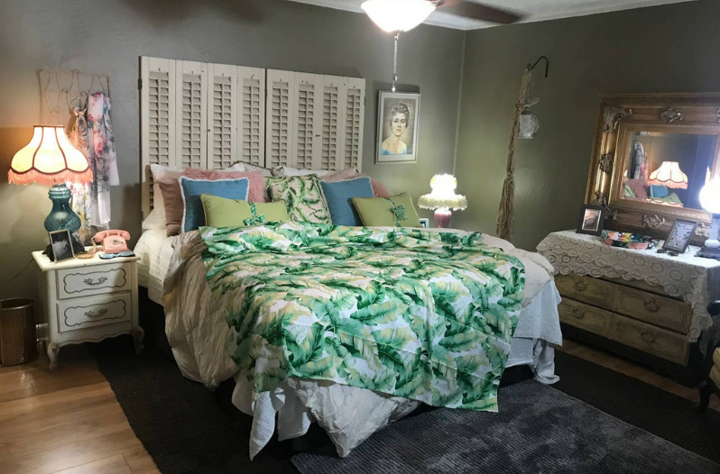 Golden Girls Airbnb