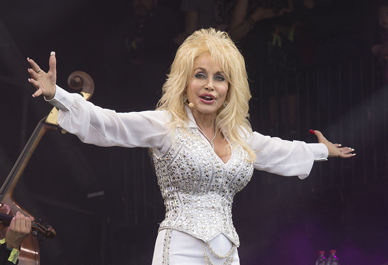 Dolly Parton CMA