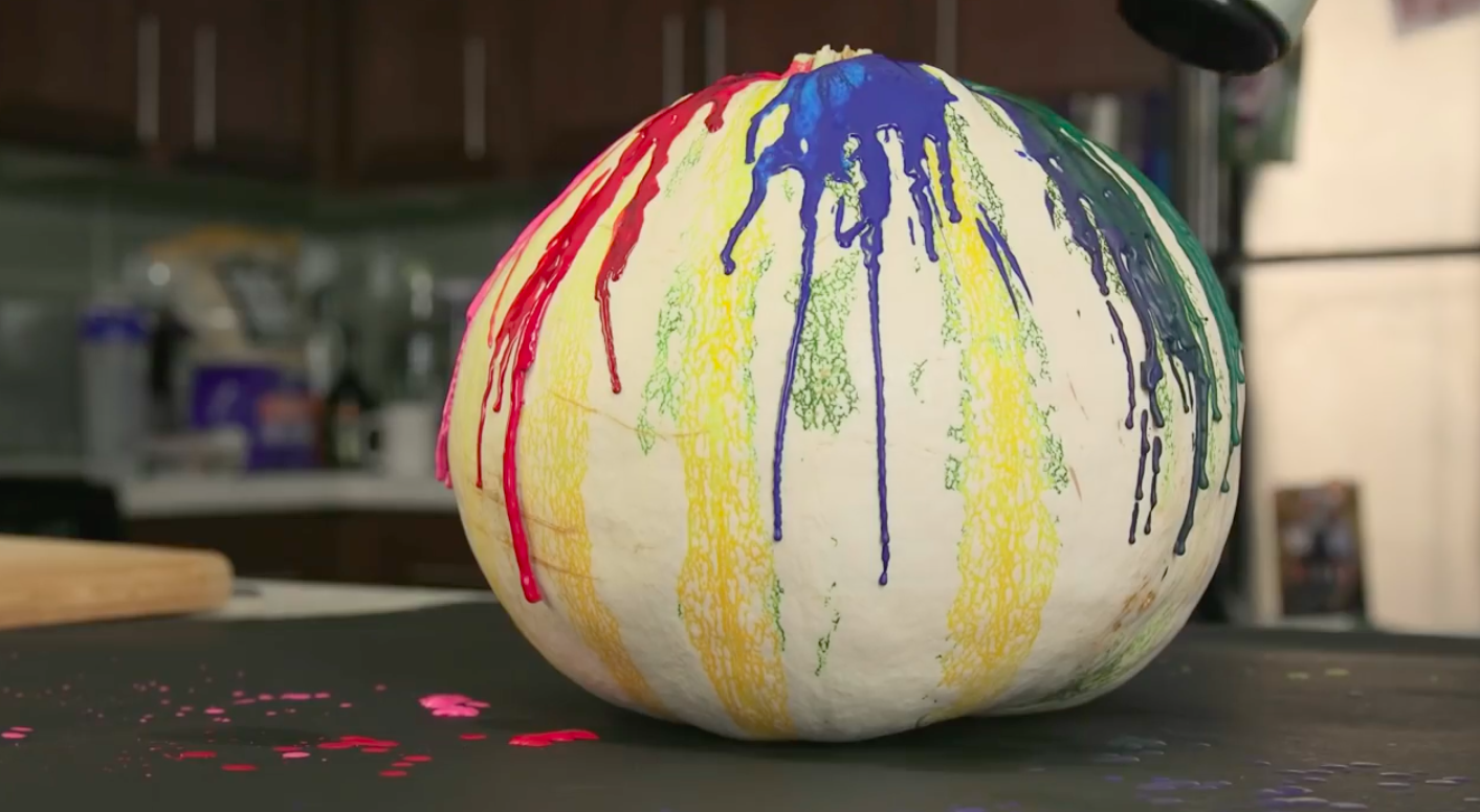 melted crayon pumpkin