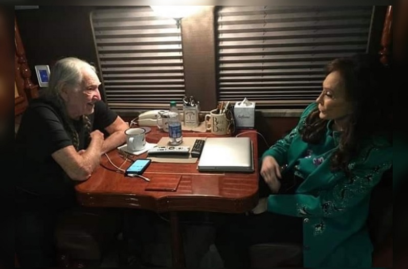 Willie Nelson Loretta Lynn
