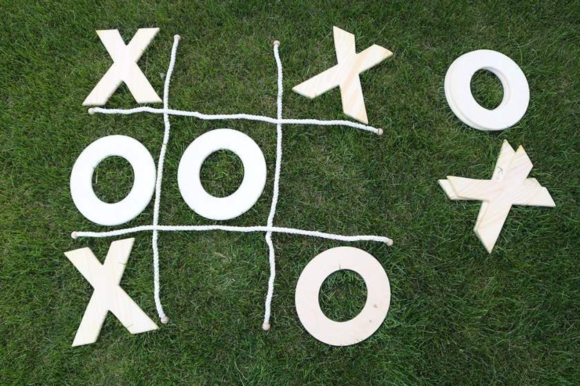 giant tic tac toe