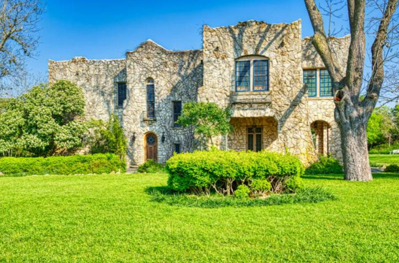 Kerrville Castle