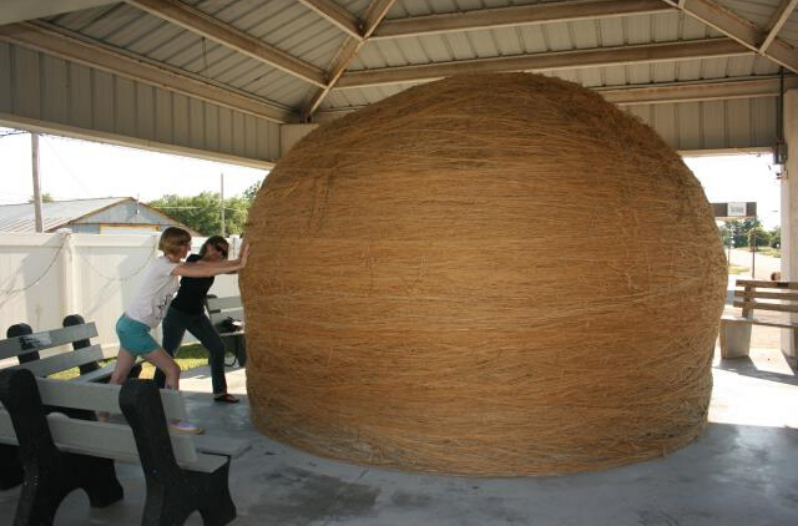 biggest ball of twine