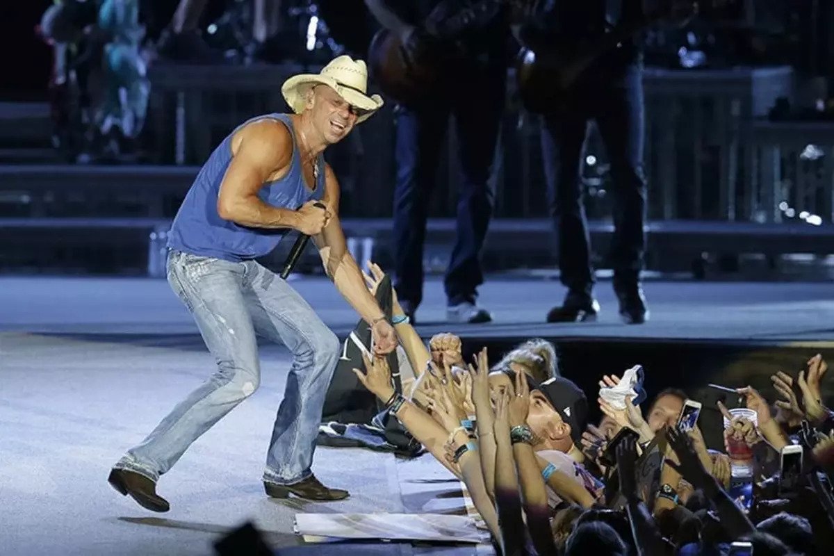 Kenny Chesney Tour