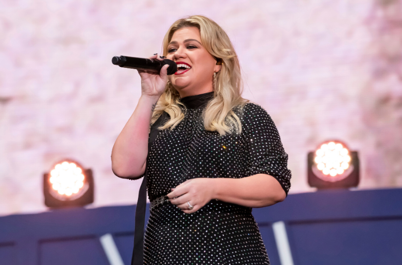 Kelly Clarkson Net Worth
