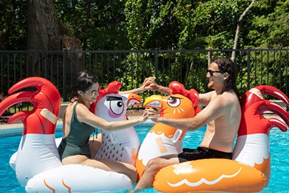 chicken fight pool float
