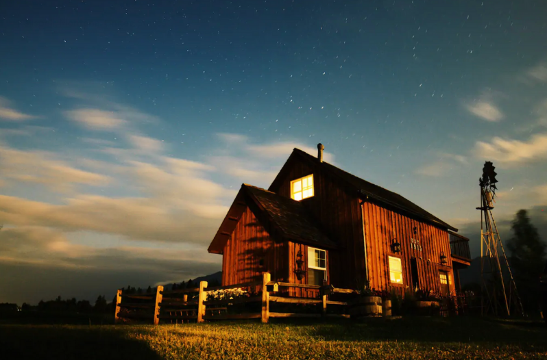 Honey's Place Montana