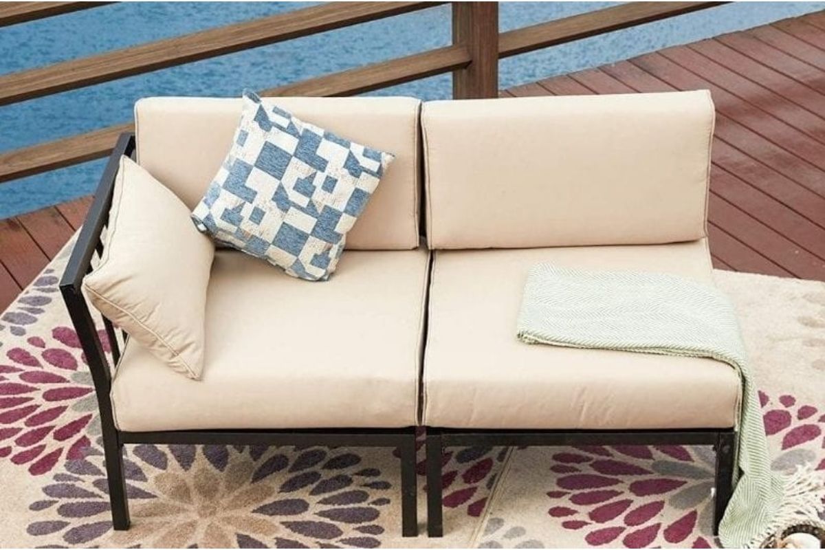 loveseat