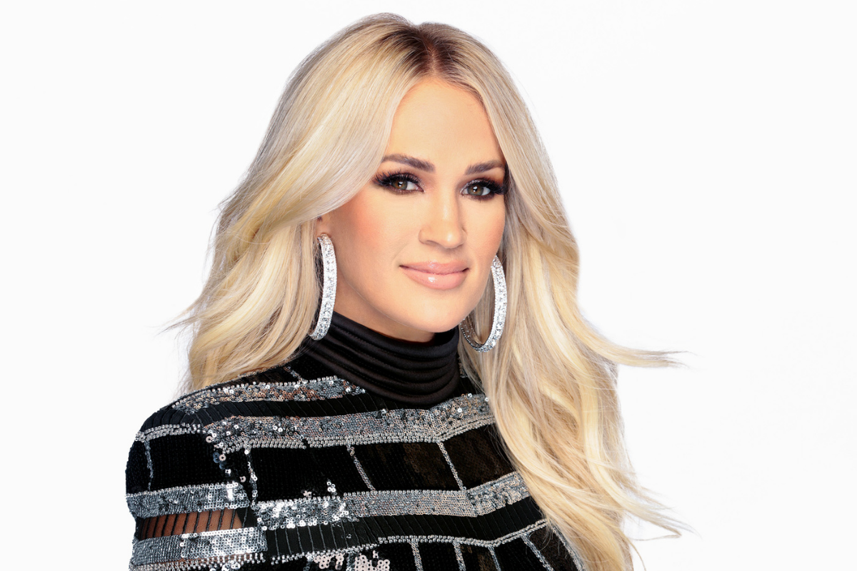 Carrie Underwood Sunday Night Football