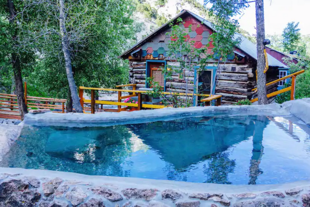 log cabins airbnb