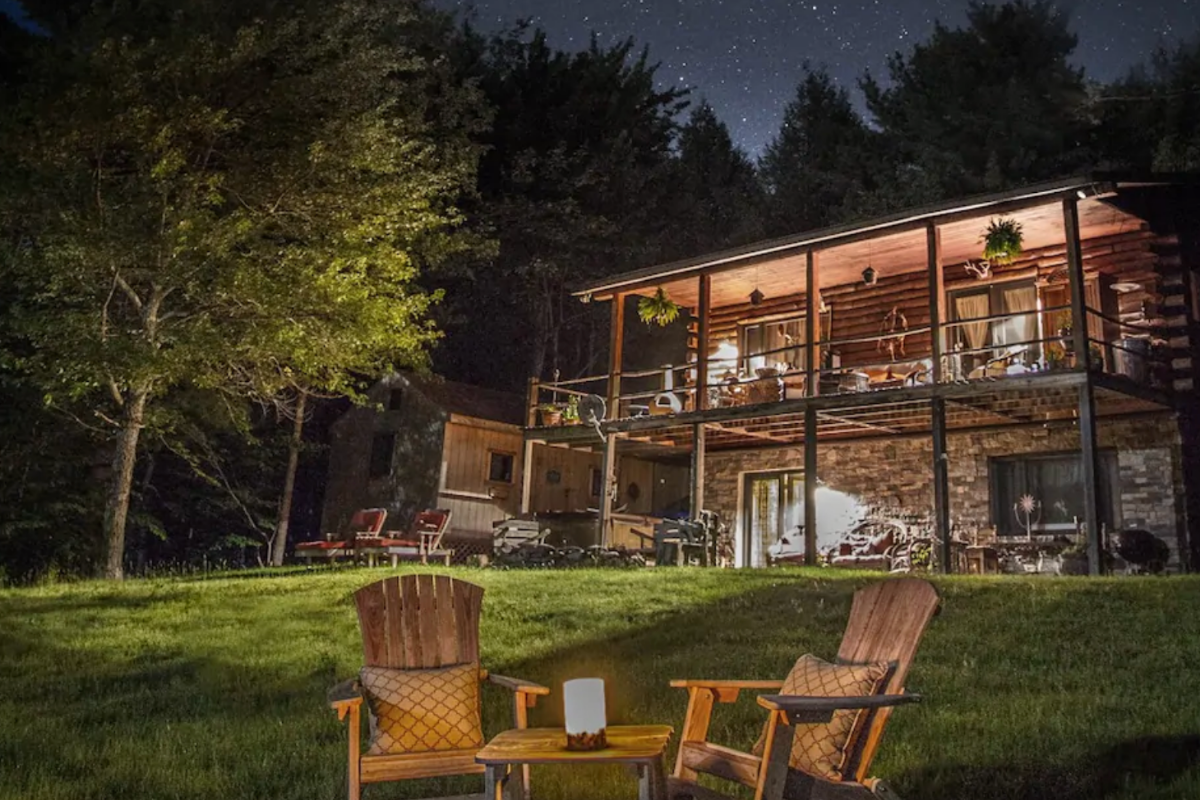 log cabins airbnb