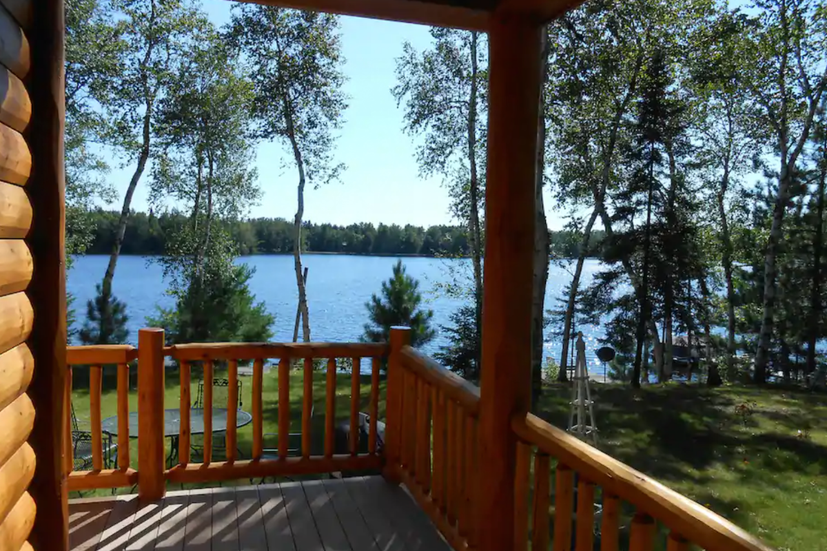 log cabins airbnb