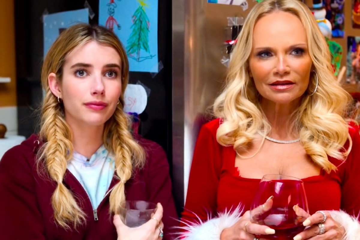 Kristin Chenoweth and Emma Roberts in Holidate (2020)