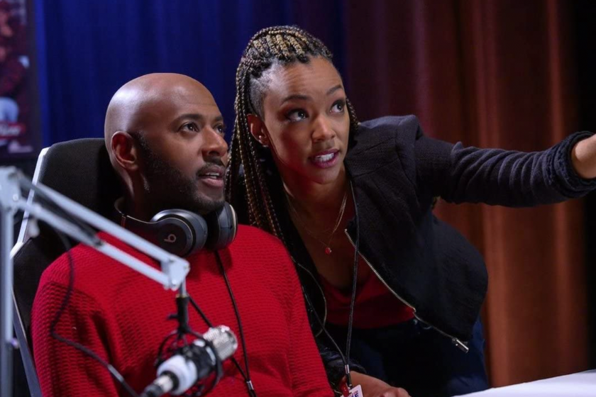 Romany Malco and Sonequa Martin-Green in Holiday Rush (2019)