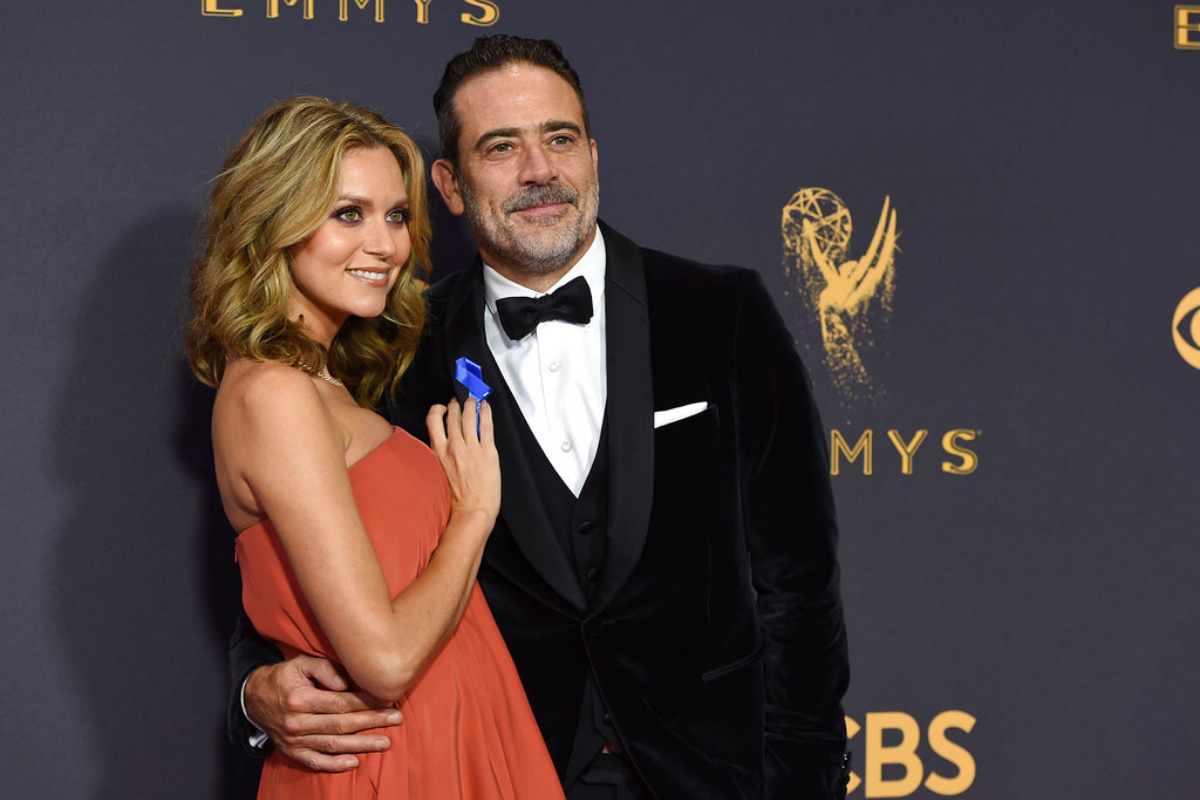 jeffrey dean morgan wife