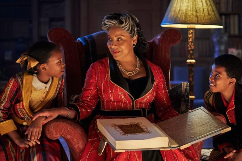Phylicia Rashad in Jingle Jangle: A Christmas Journey (2020)