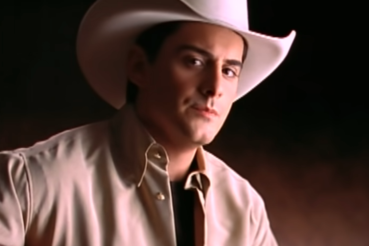Brad Paisley He Didn’t Have to Be