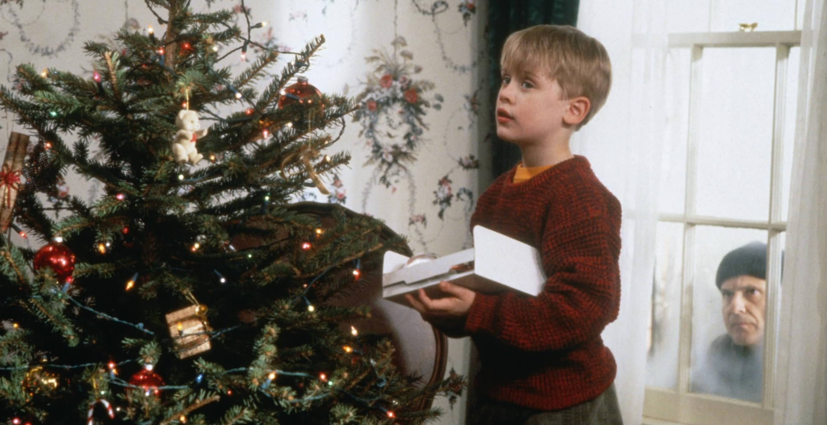 McCauley Culkin and Joe Pesci in 'Home Alone'