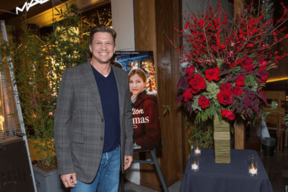 Marc Blucas attends event