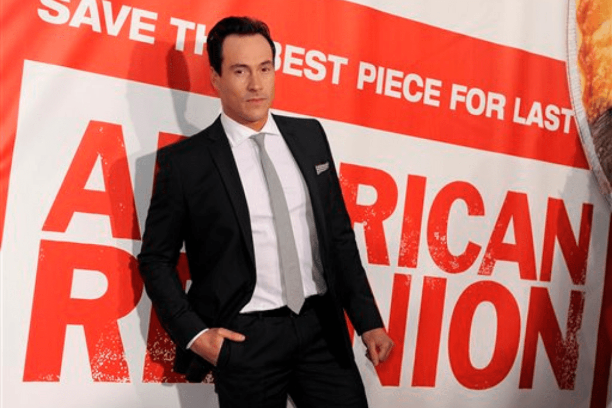 Chris Klein attends event